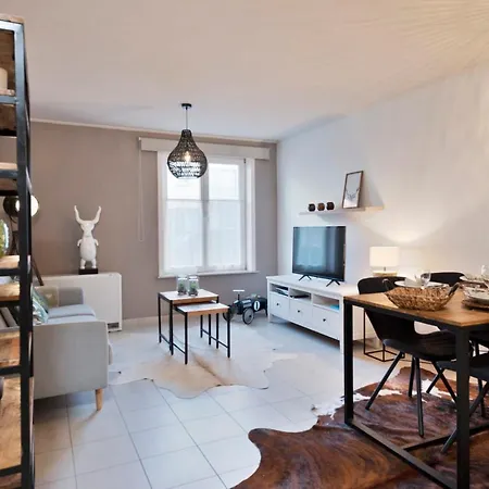 Spacious 2-bedroom Apartement With Sunny Terrace Only 400 Meters From Beach * دي هان